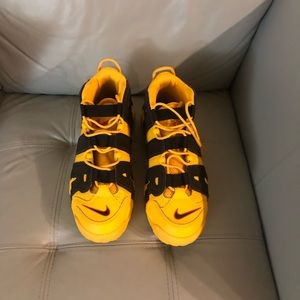 Nike Air More Uptempo “Bumblebee”